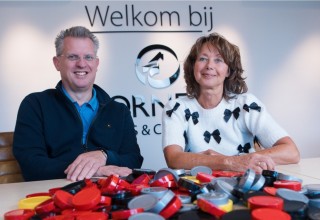 Looks van blik met voordelen van kunststof